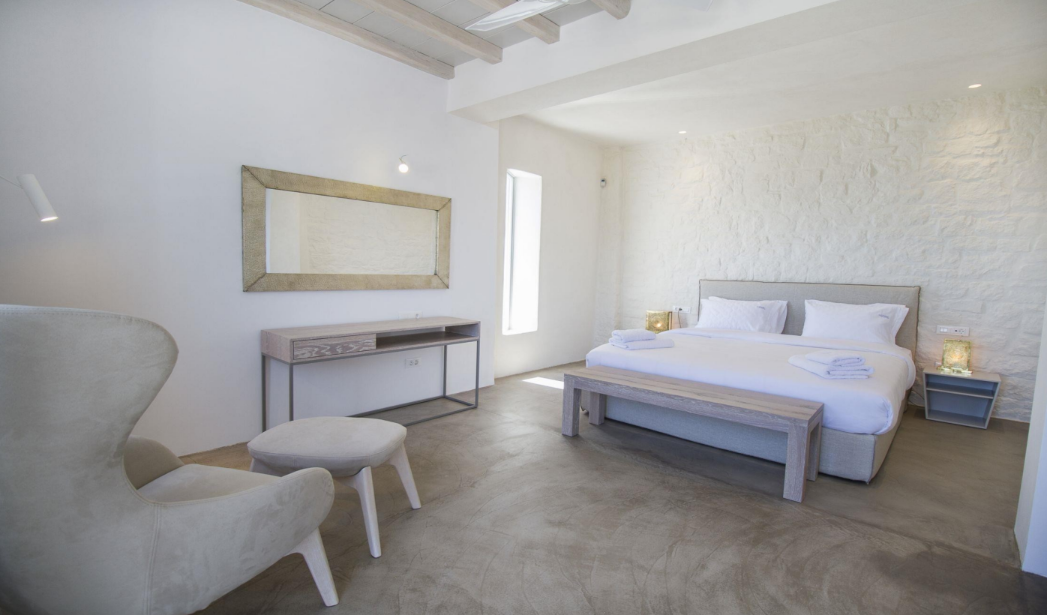 luxury-bedroom-in-ibiza-white-modern-decor