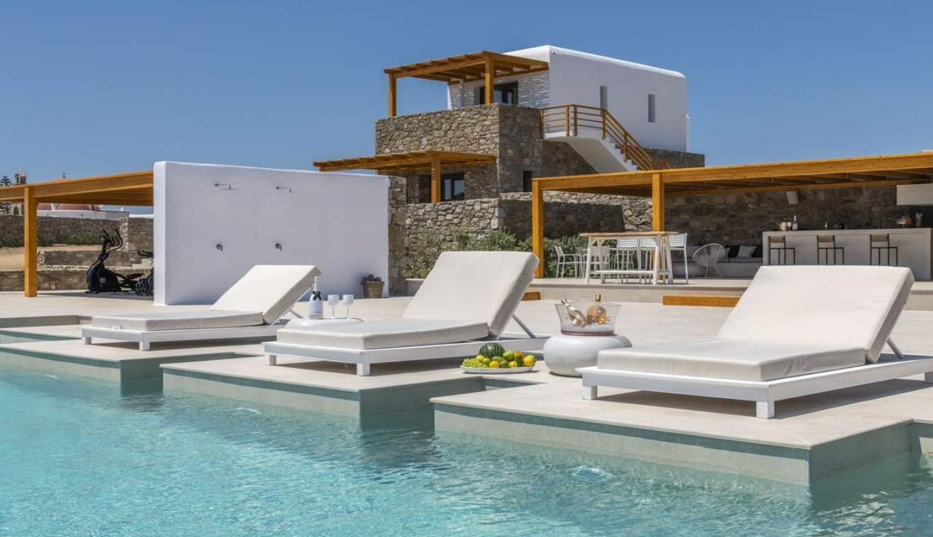 poolside-loungers-and-outdoor-bar-ibiza-villa