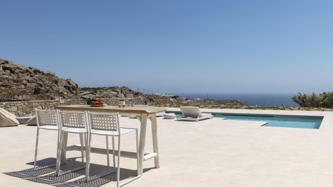 outdoor-dining-and-poolside-ibiza-villa